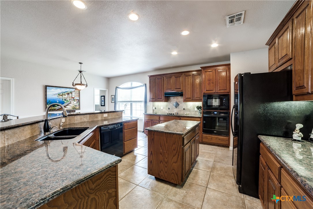 2827 Meadow Breeze