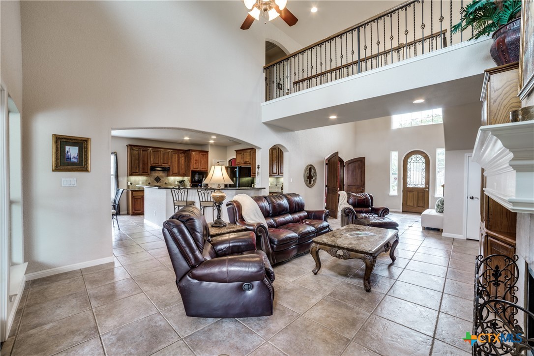 2827 Meadow Breeze
