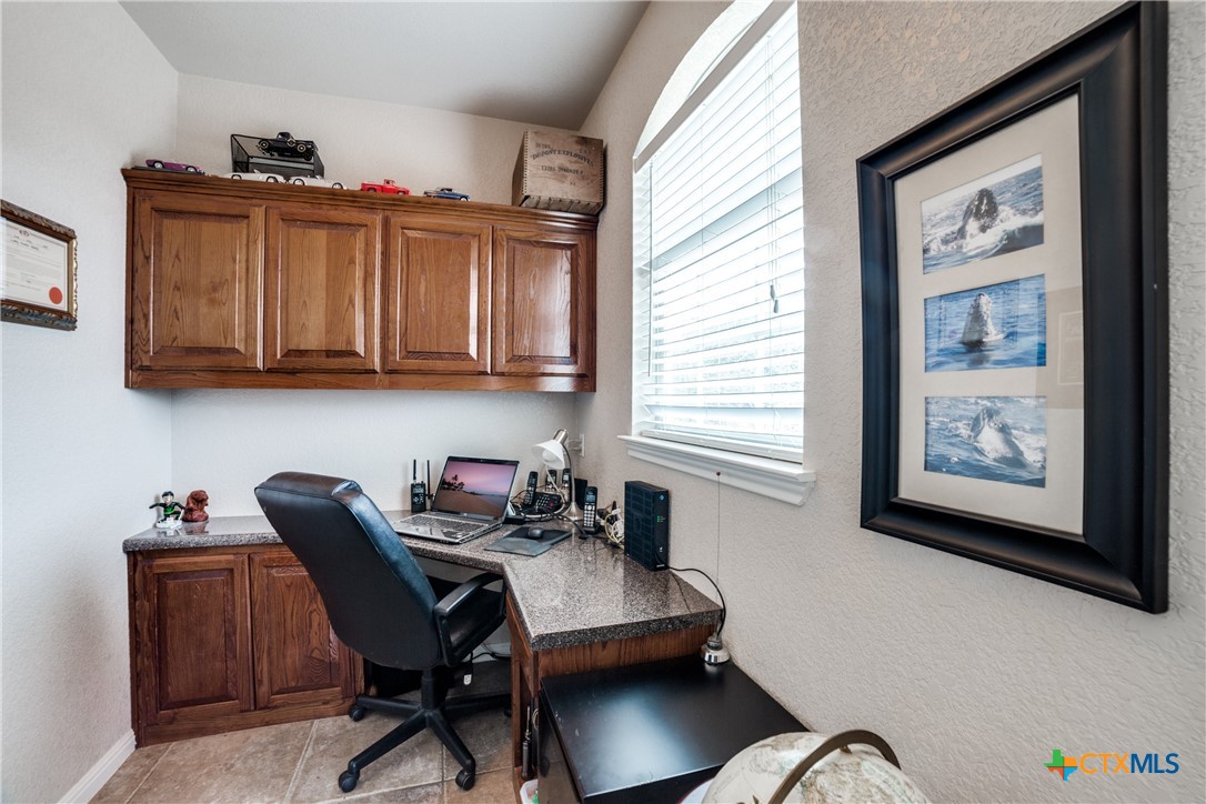 2827 Meadow Breeze