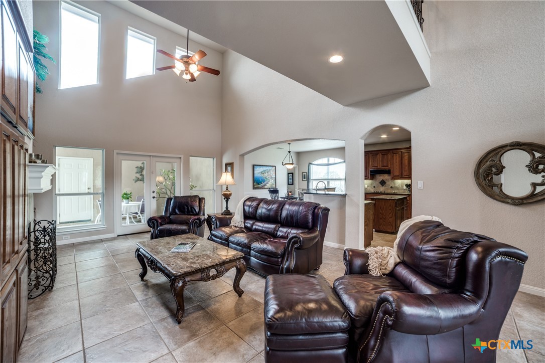 2827 Meadow Breeze