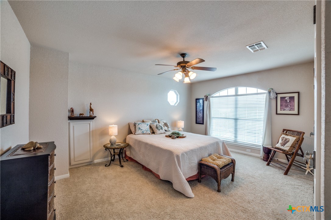 2827 Meadow Breeze