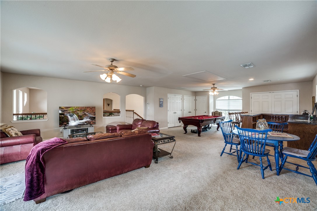 2827 Meadow Breeze