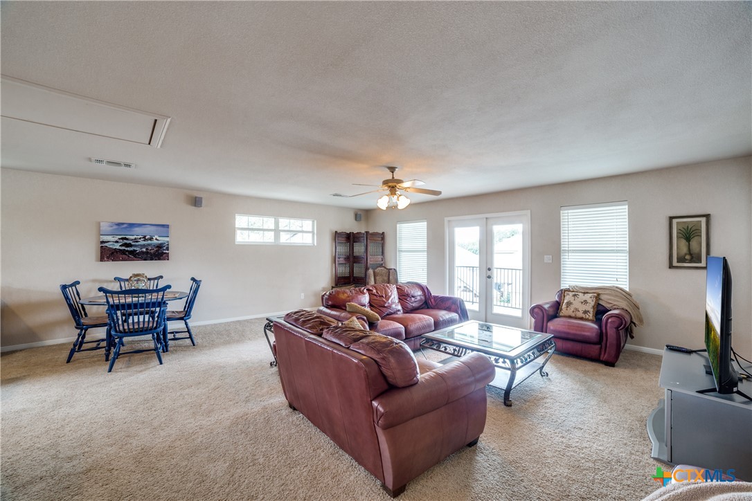 2827 Meadow Breeze