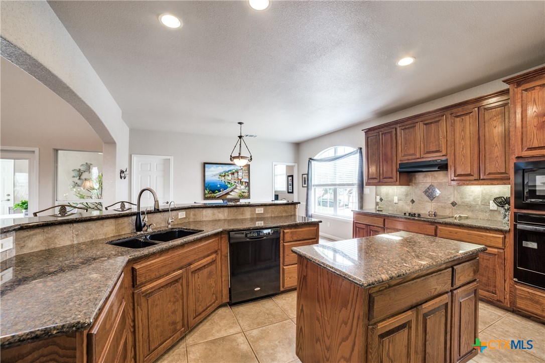 2827 Meadow Breeze