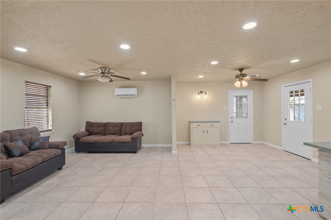 3854 Old Goliad Road
