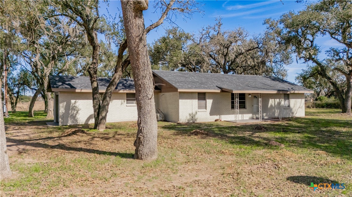 3854 Old Goliad Road