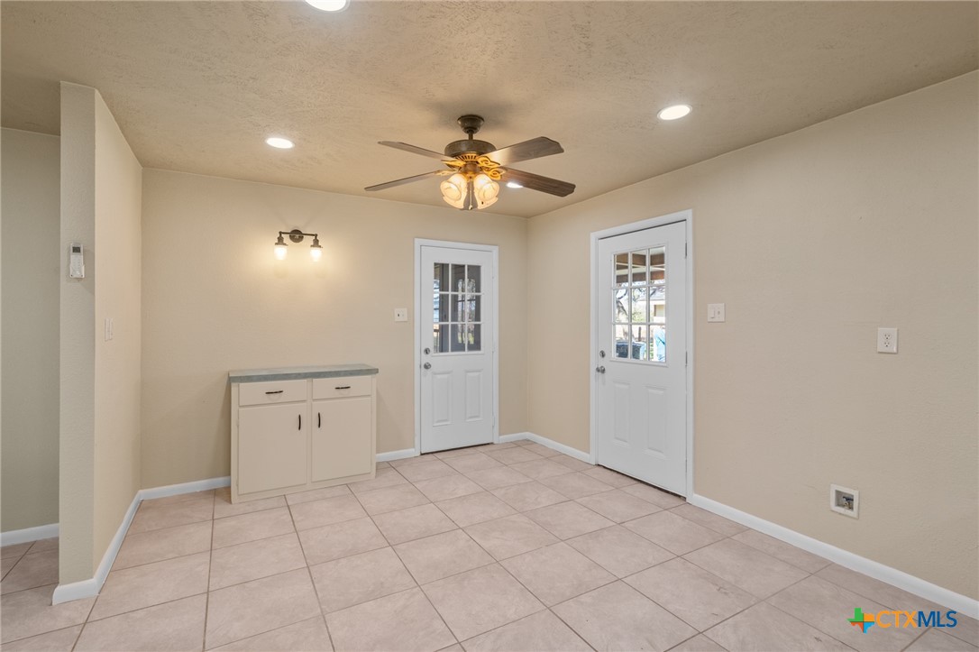 3854 Old Goliad Road