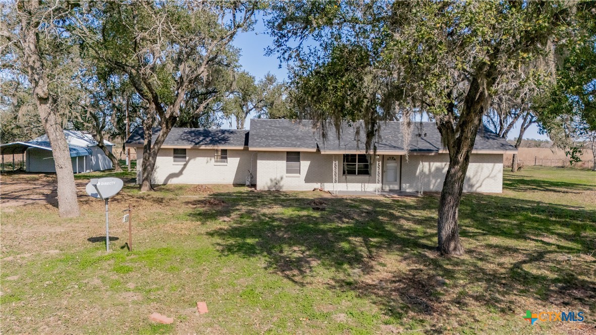 3854 Old Goliad Road