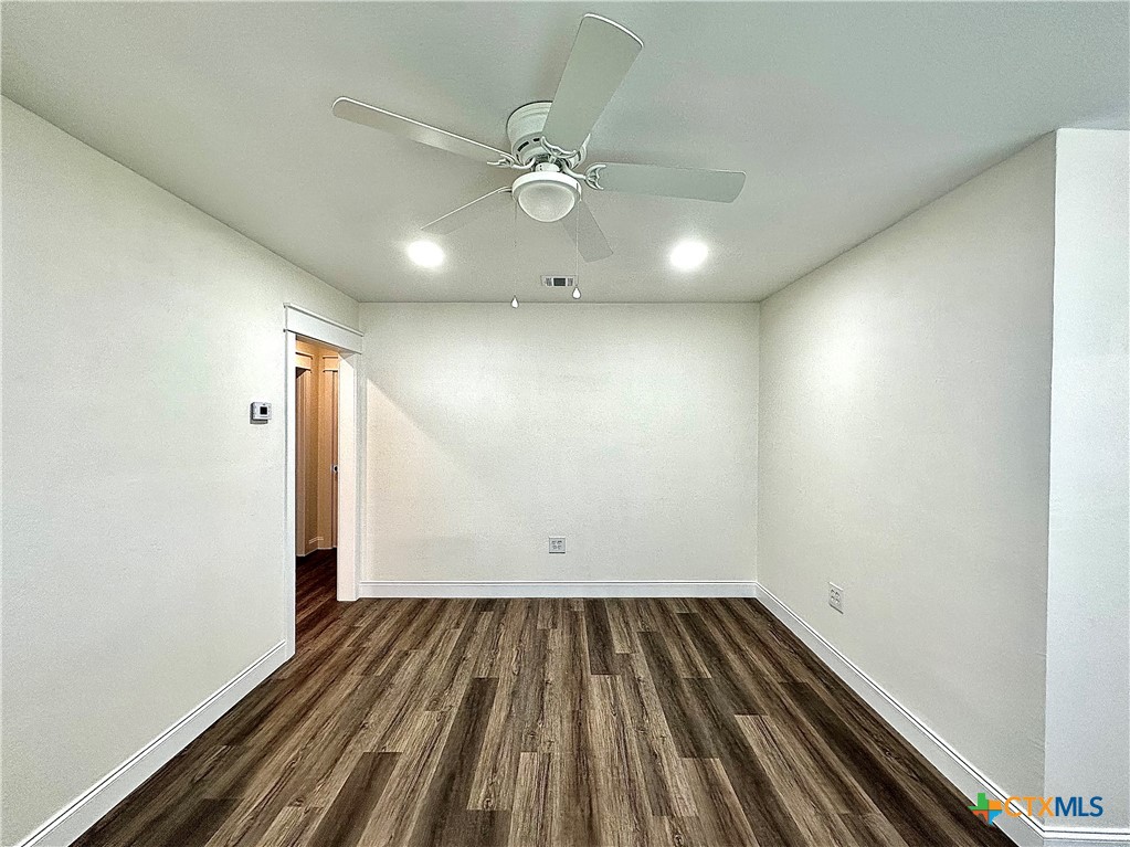 2307 E Brazos Street