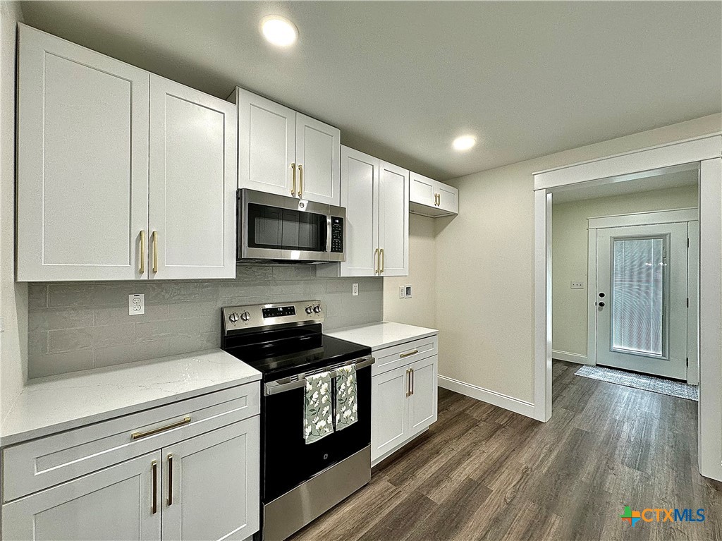 2307 E Brazos Street