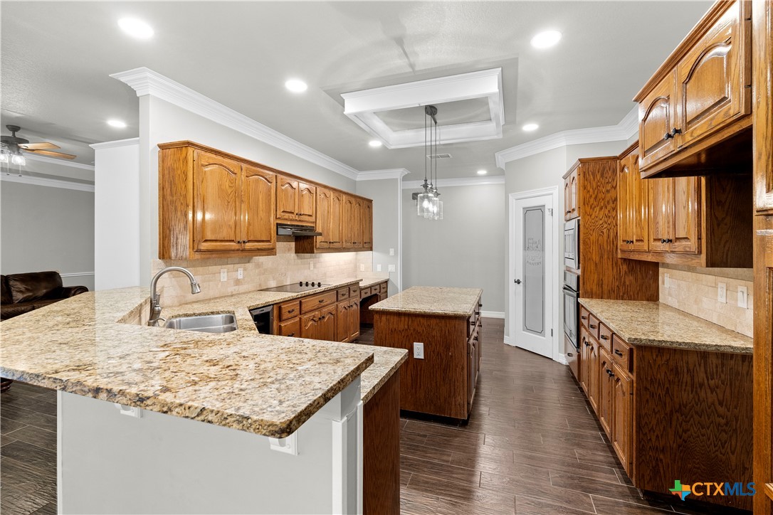 725 Willow Ridge Drive