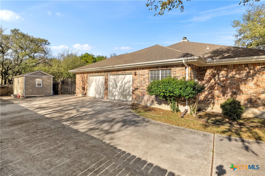 725 Willow Ridge Drive