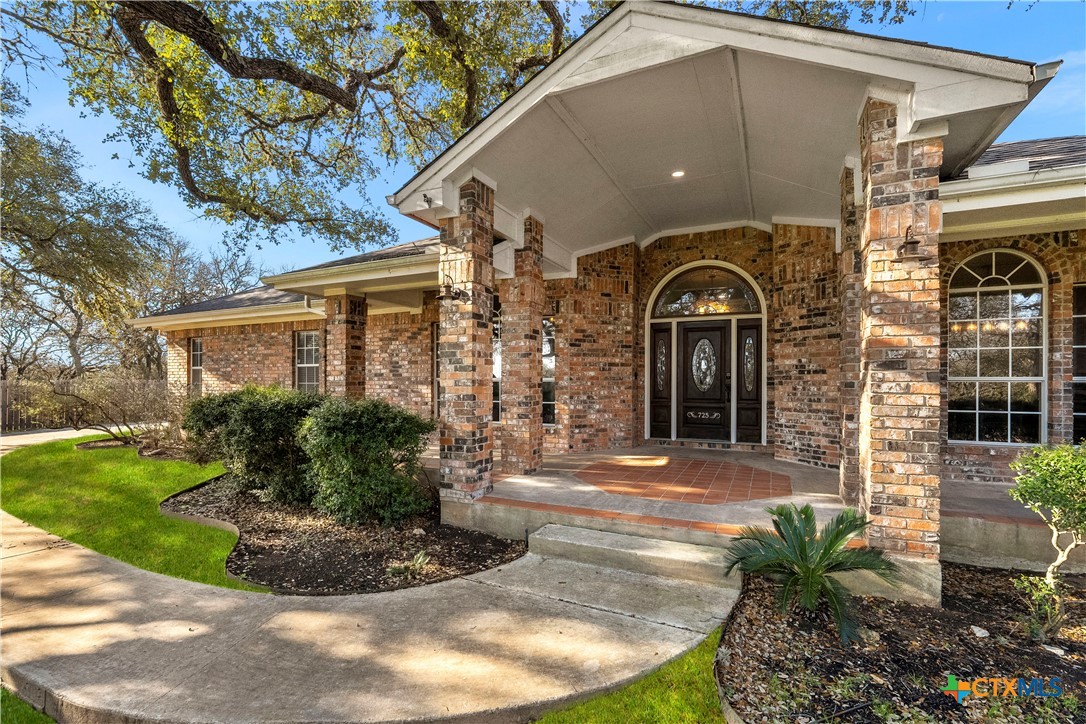 725 Willow Ridge Drive