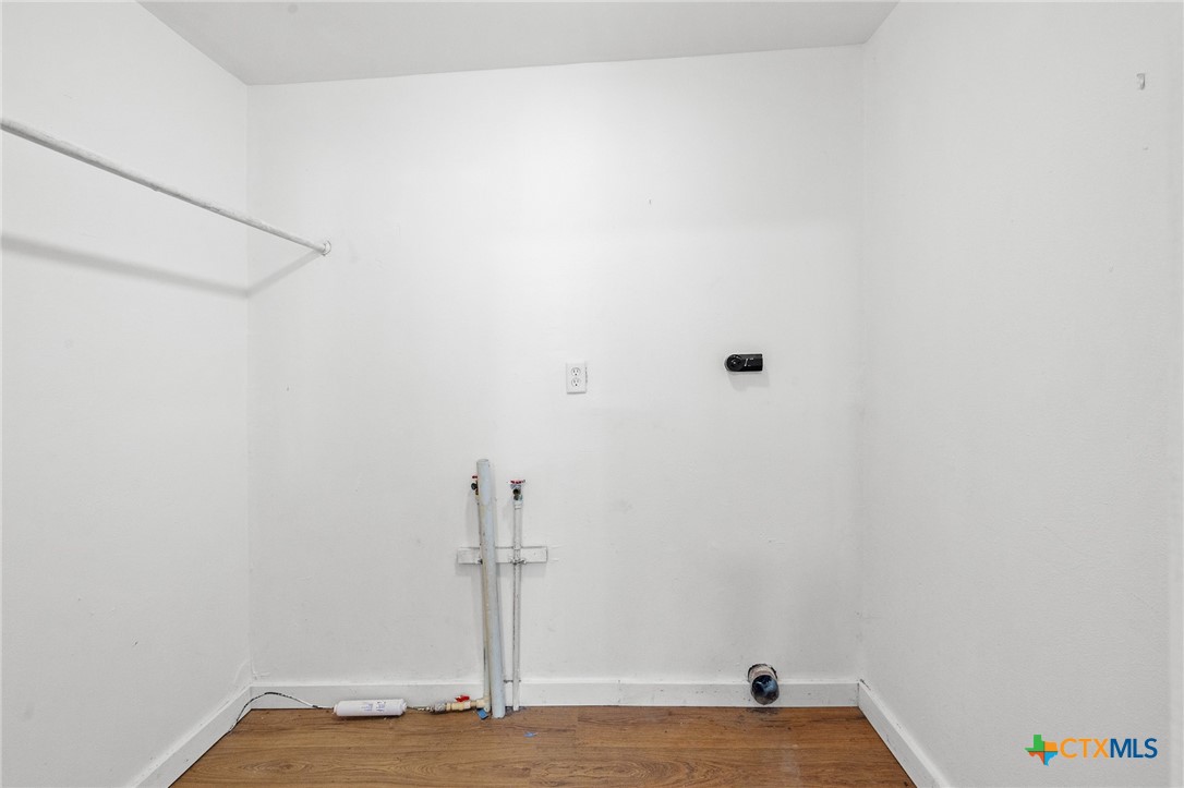 409 E Empresario Street