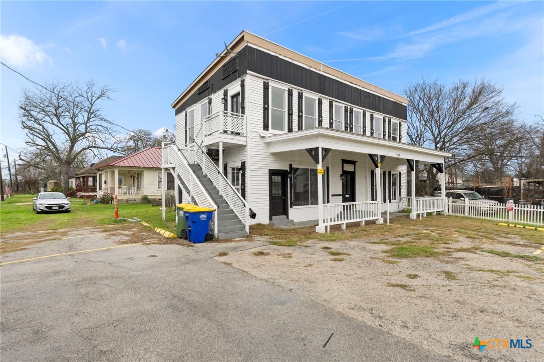901 N Saint Joseph Street