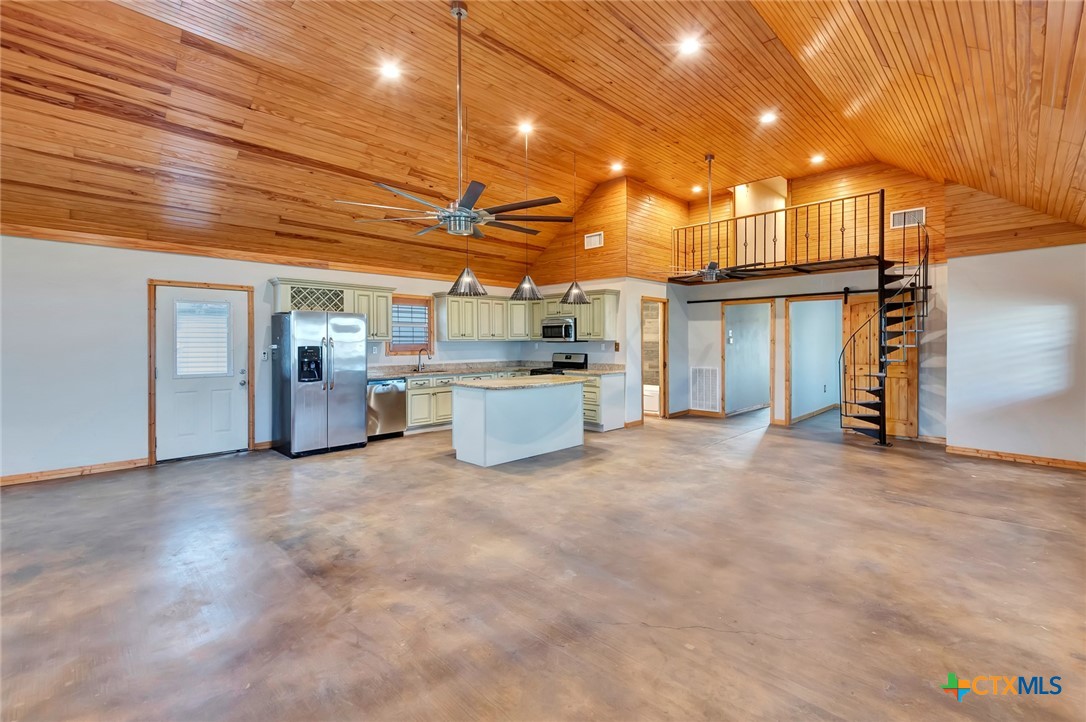 52 N Old Bloomington Road