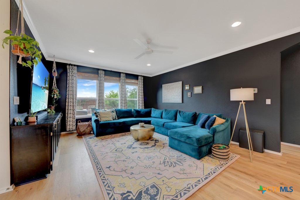 2730 Ridge Heights