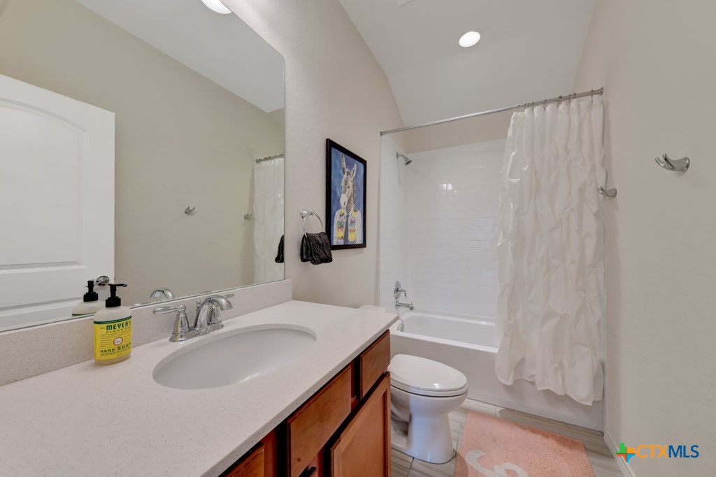 2730 Ridge Heights