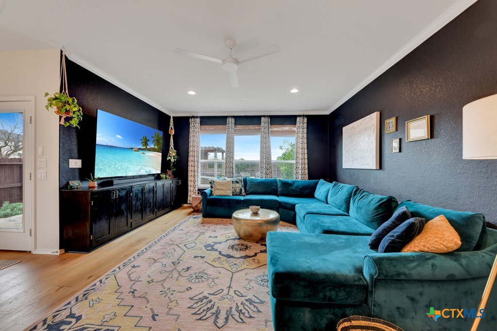 2730 Ridge Heights