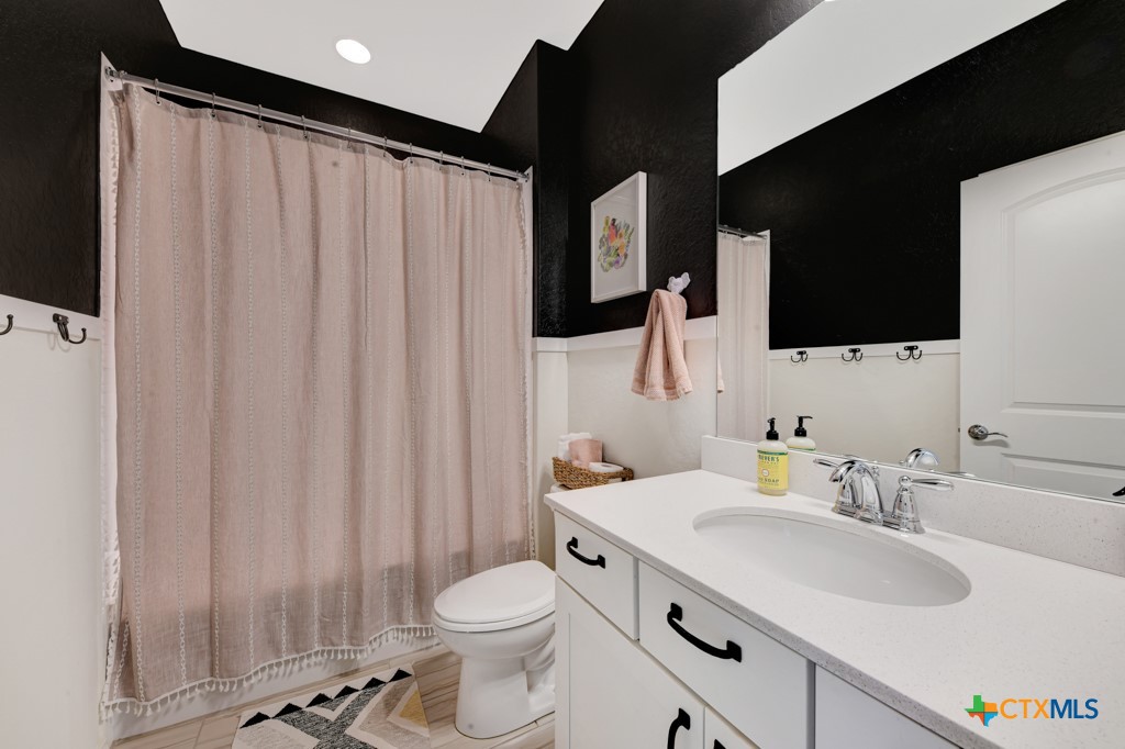 2730 Ridge Heights