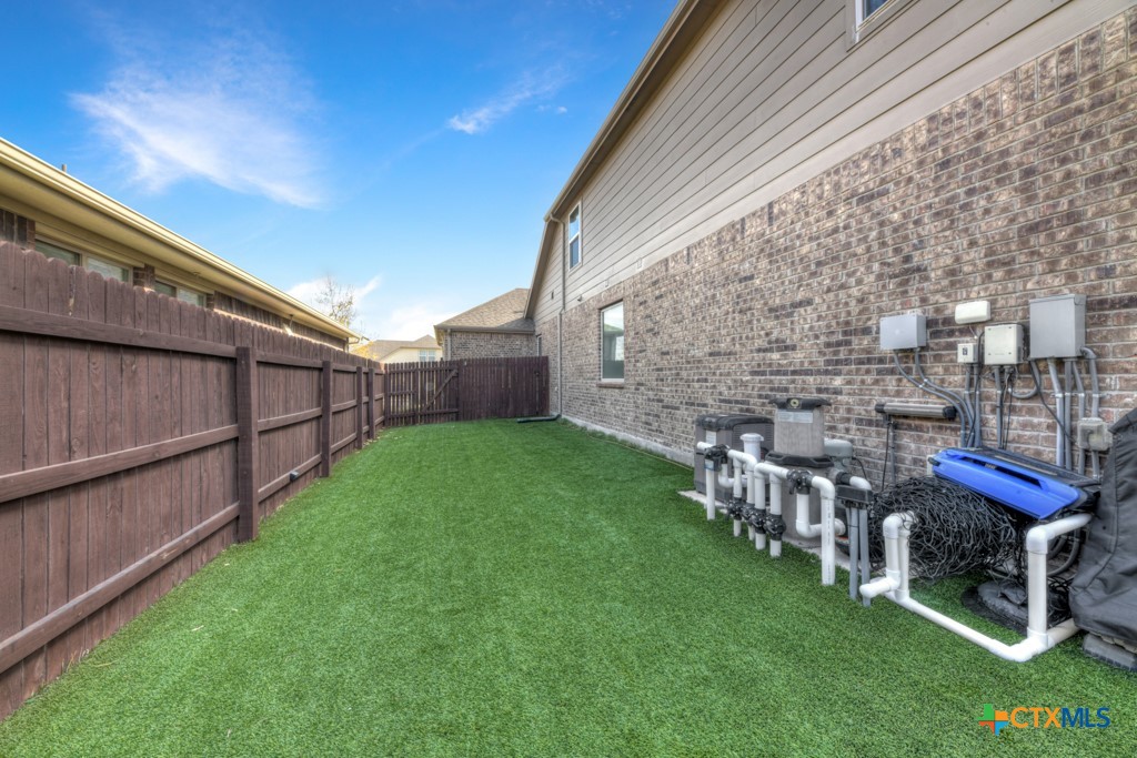 2730 Ridge Heights