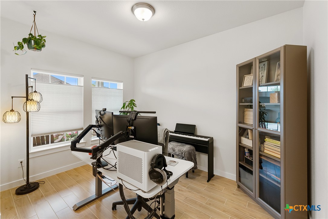 432 Lacey Oak Loop