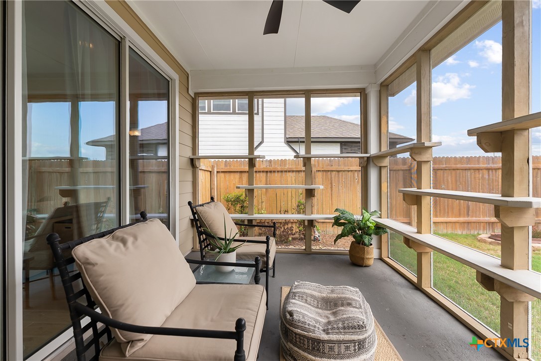 432 Lacey Oak Loop