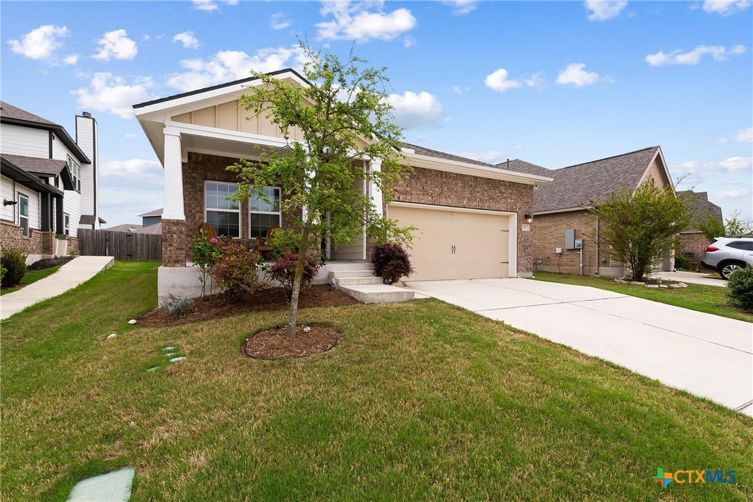 432 Lacey Oak Loop