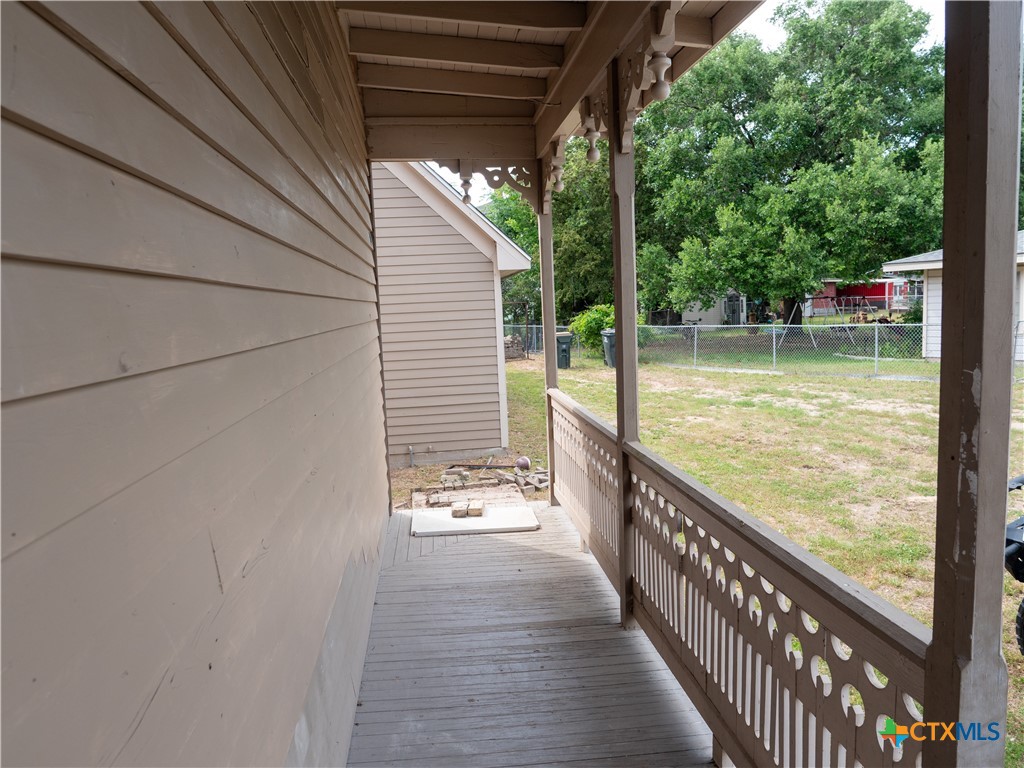 204 W Reuss Boulevard