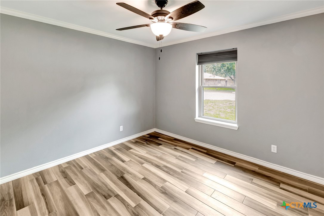 221 Williamsburg Avenue