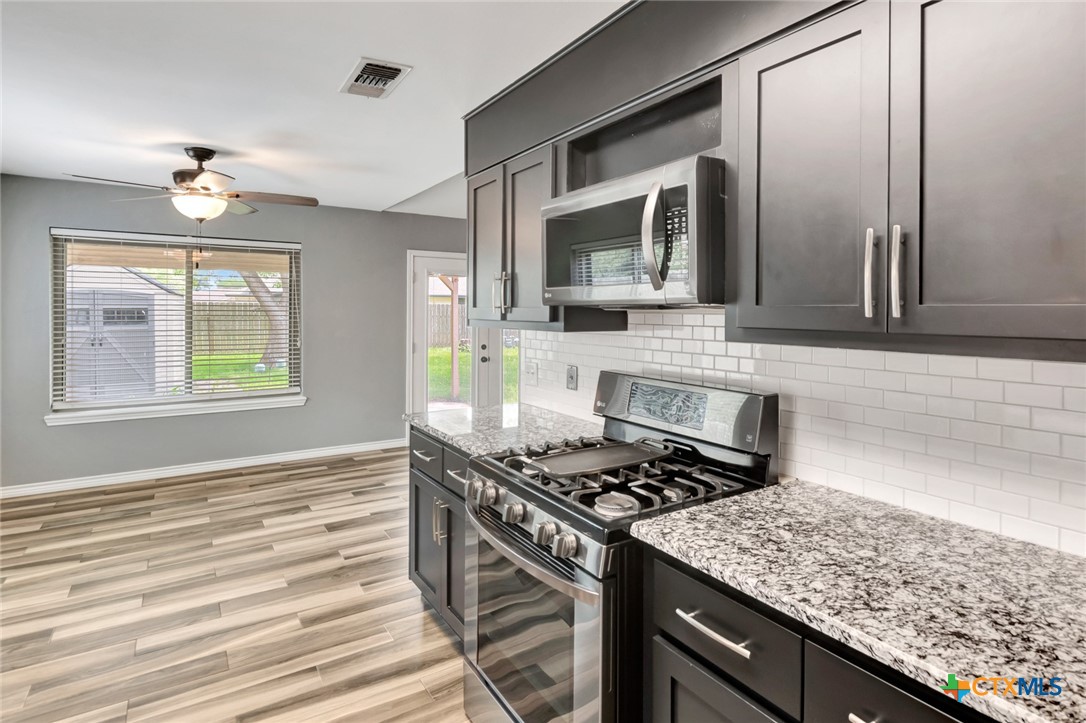 221 Williamsburg Avenue