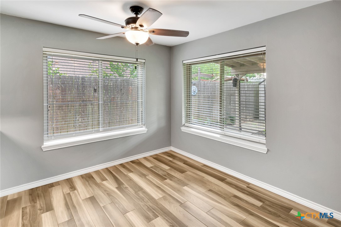 221 Williamsburg Avenue