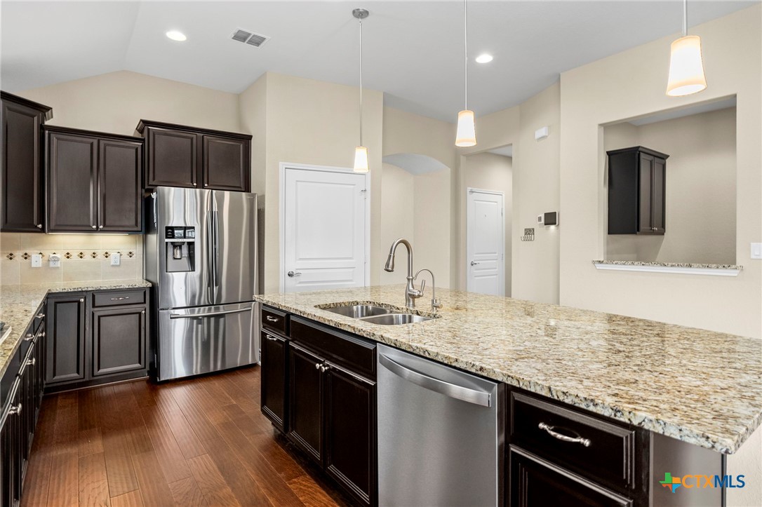 640 Ridgemeadow Drive