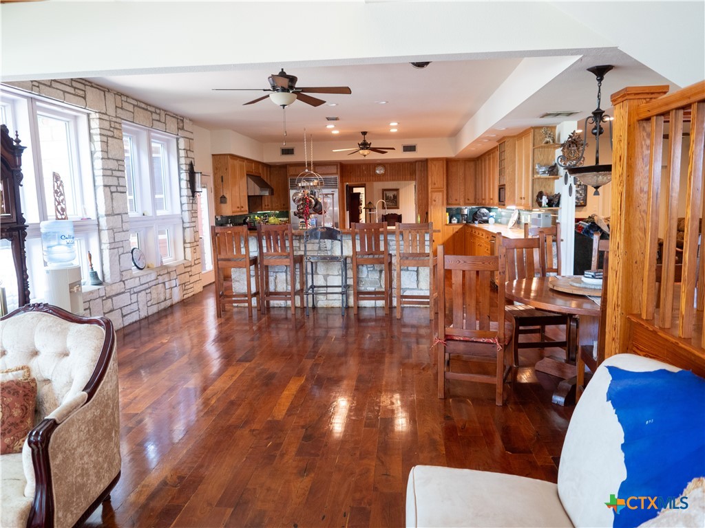 324 County Road 319