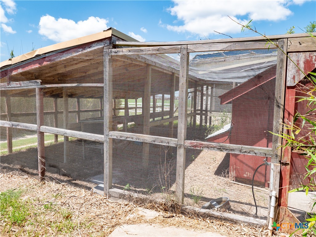 324 County Road 319