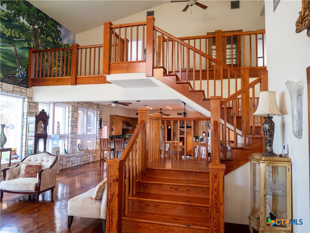 324 County Road 319