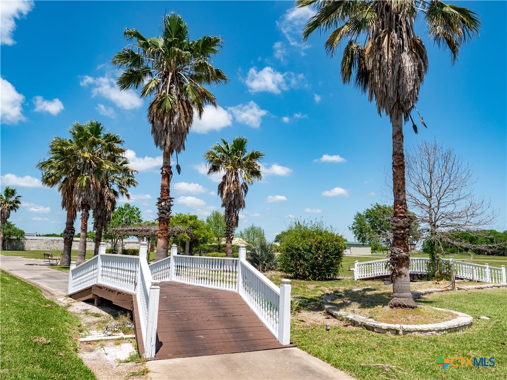 324 County Road 319