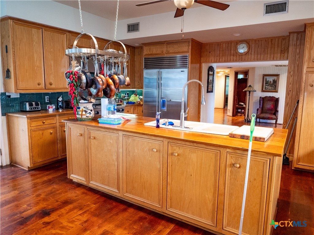 324 County Road 319