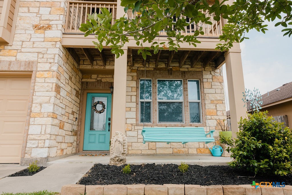 102 Cobble Stone Court