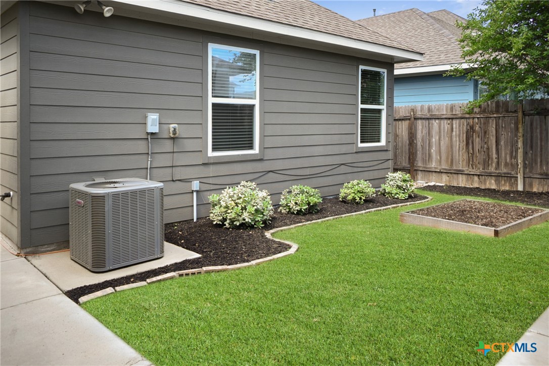 1038 Sand Post Place