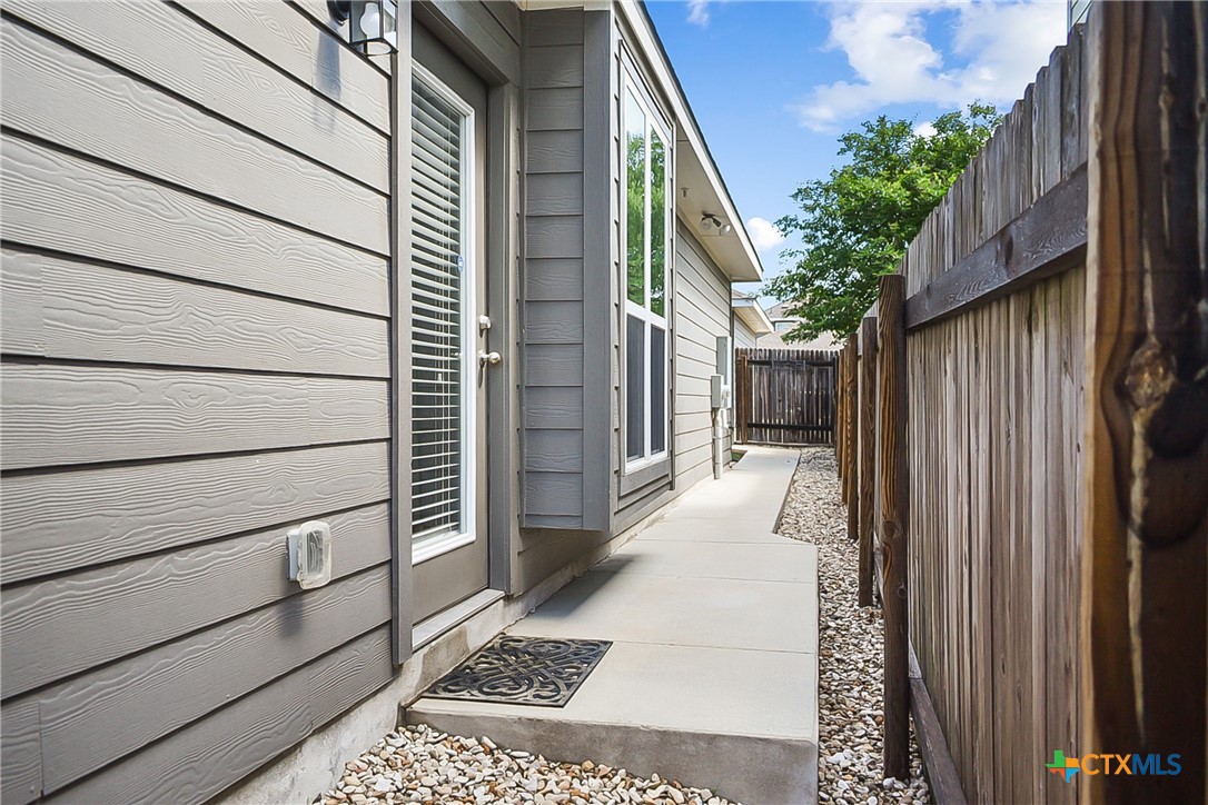 1038 Sand Post Place