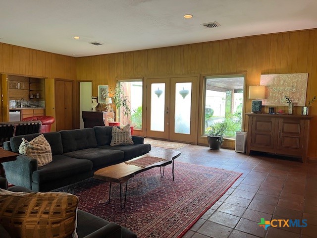 6014 Country Club Drive