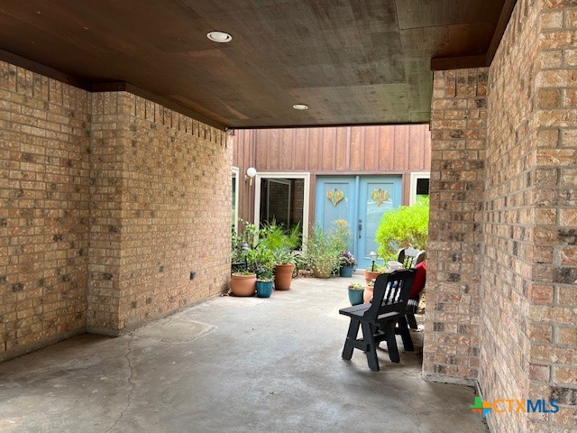 6014 Country Club Drive