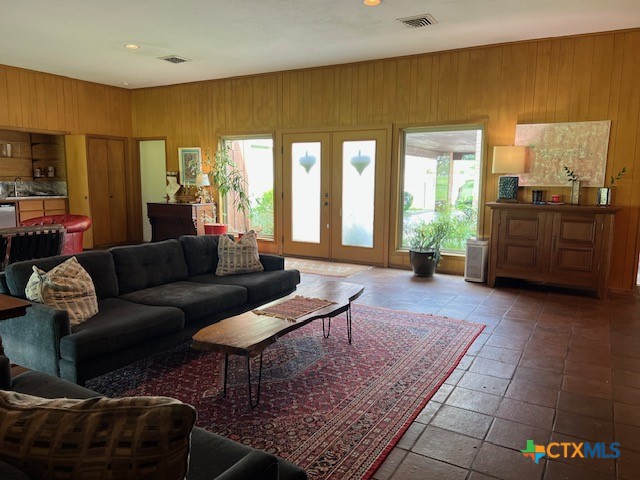 6014 Country Club Drive