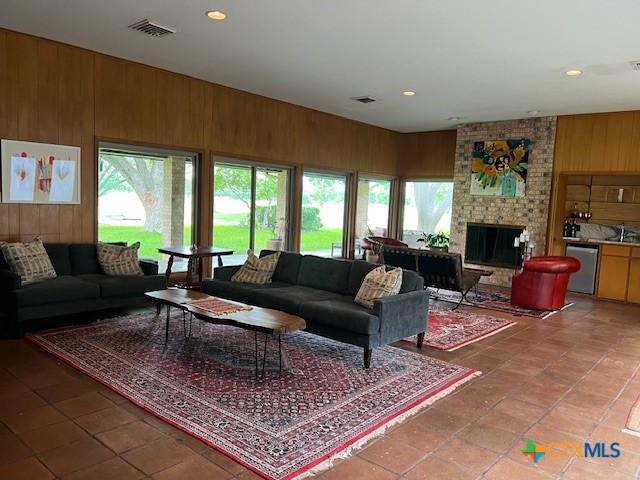 6014 Country Club Drive