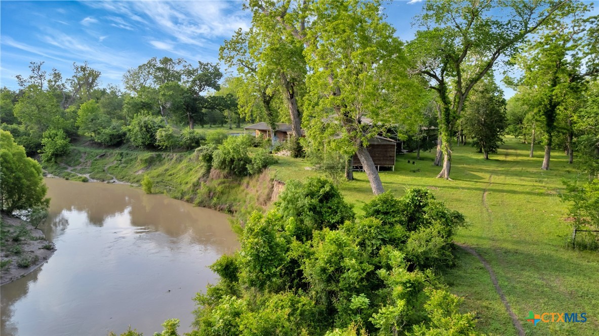 000 San Antonio River Road