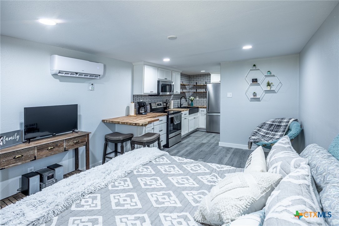 143 S Quailrun Avenue