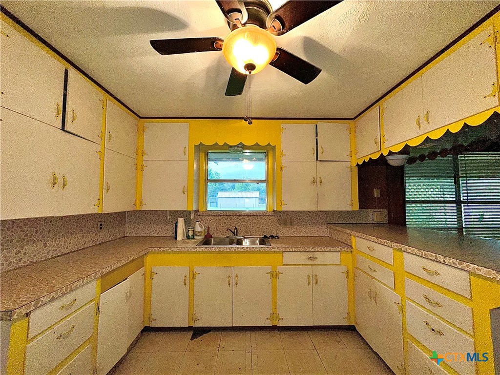 408 E King