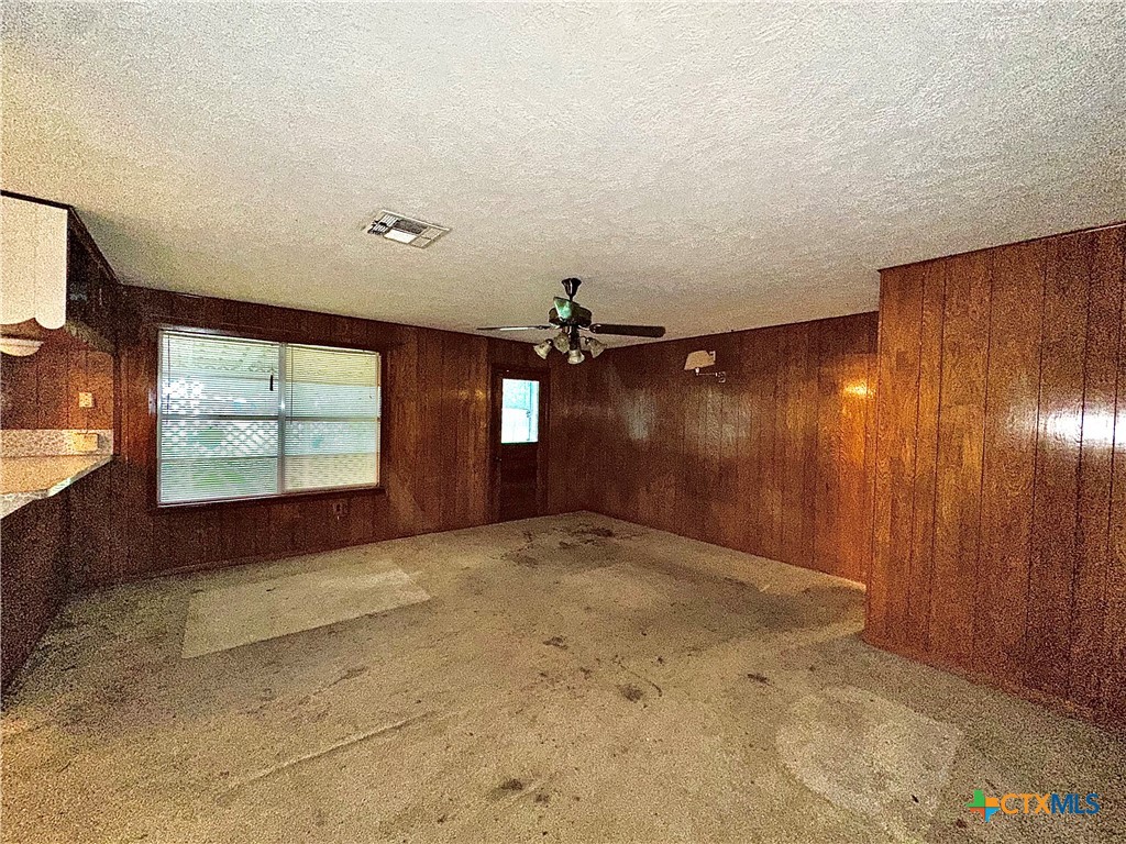 408 E King