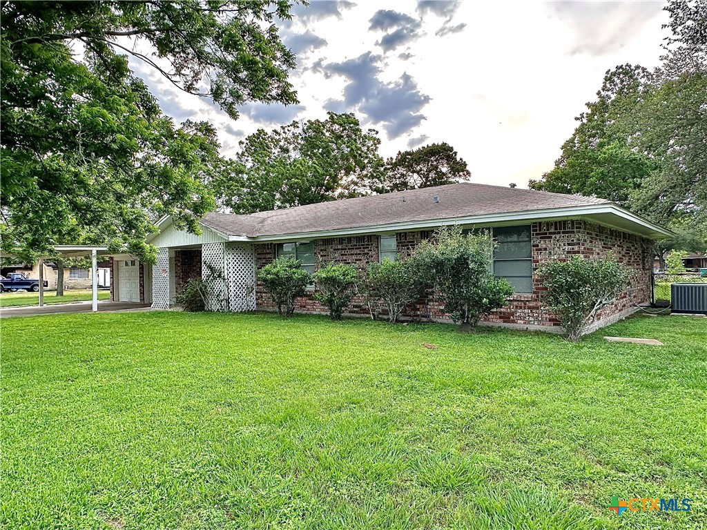 408 E King